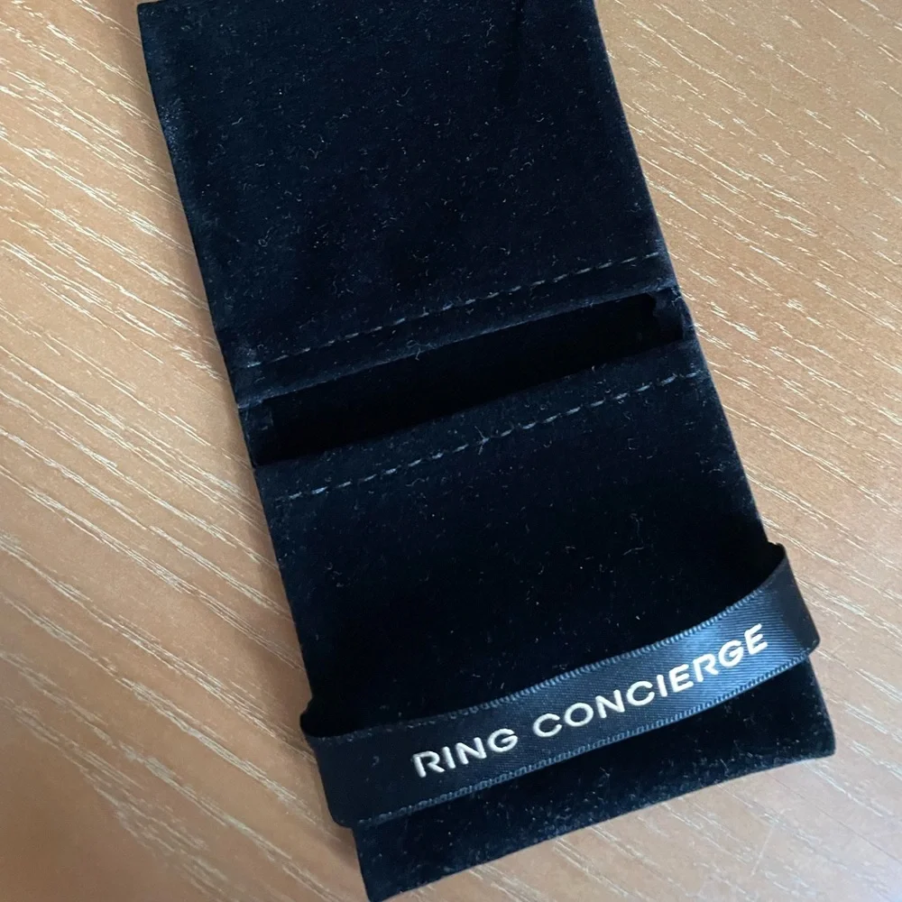 Ring Concierge Graduated Diamond Bezel Soft Chain Bracelet- Gold - Picture 6 of 9